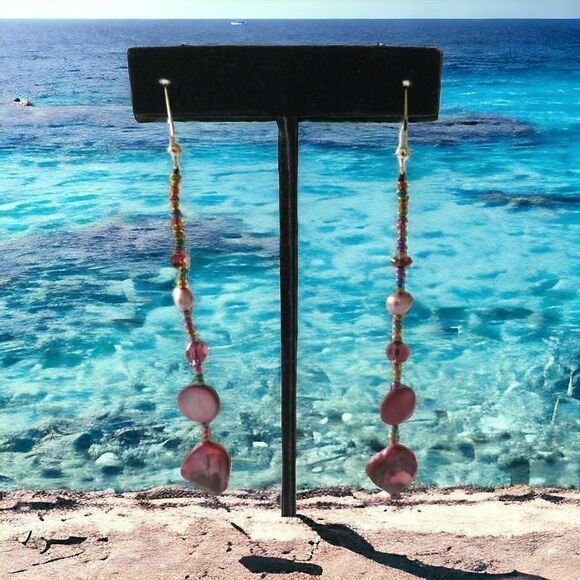 Vintage Jewelry - Metallic Shell Graduated Dangle Earrings‎ Glass Beads Handmade Coastal Beach 90s